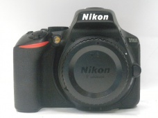 D5600