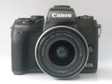 EOSM5 EF-M15-45stm