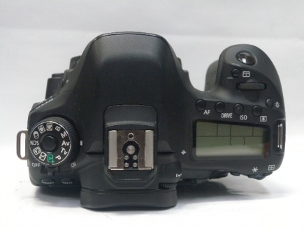 EOS80D