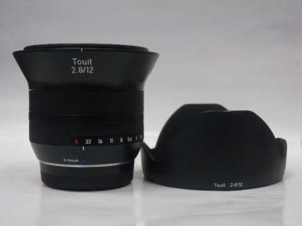Touitディスタゴン12mmF2.8(フジX）