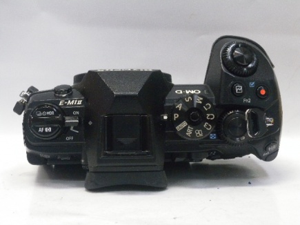 OM-D E-M1 II
