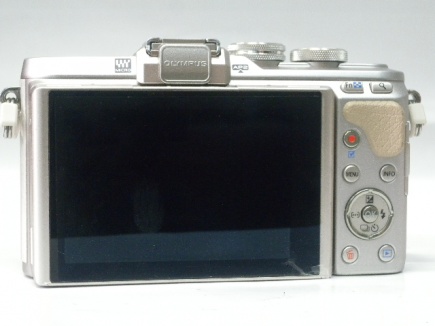 ペンE-PL8 MズイコーD14-42EZ